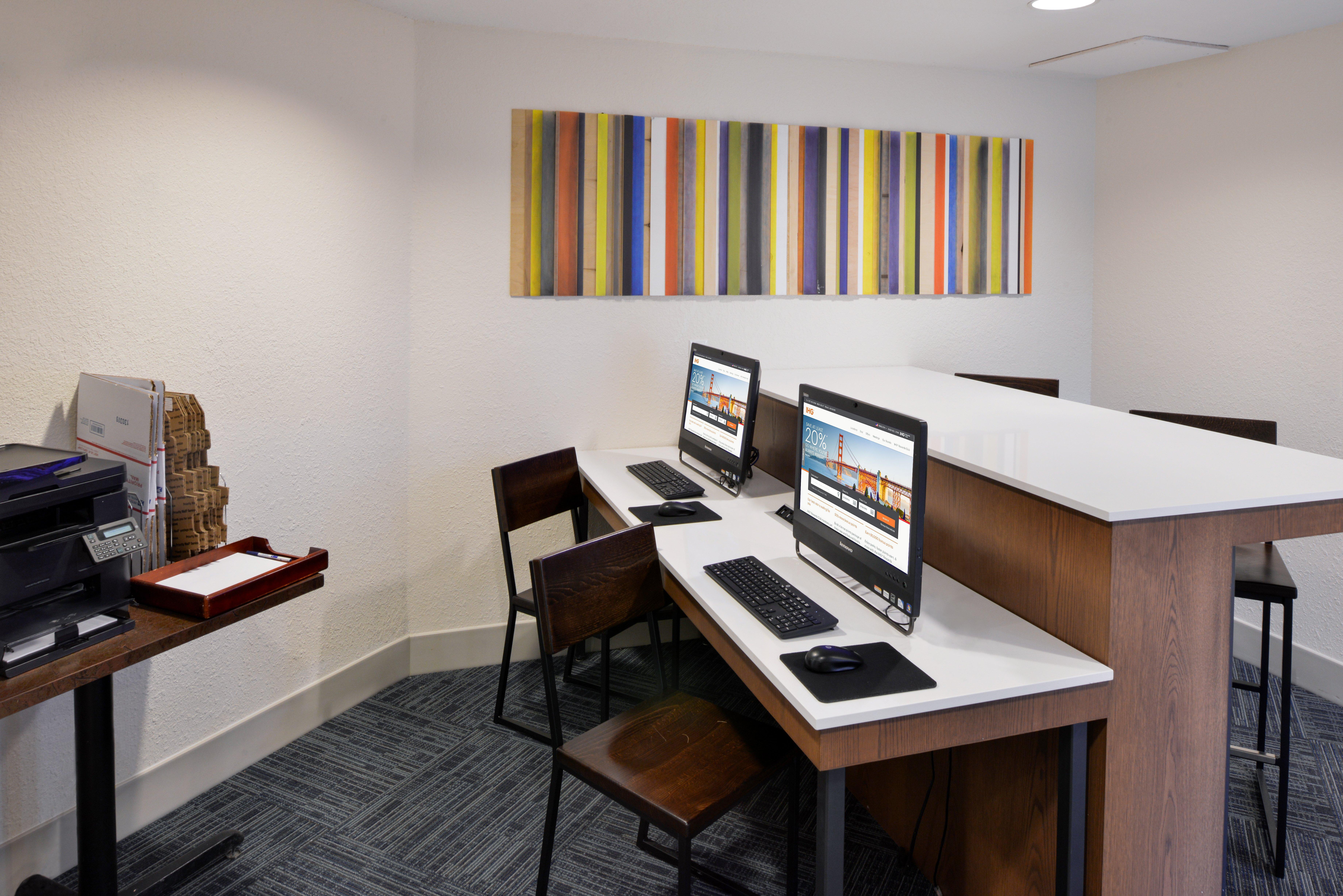 Express & Arcata/eureka-airport Area By Ihg Hotel 3*