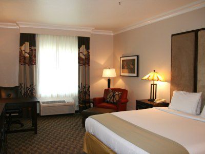 Hotel Express & Arcata/eureka-airport Area By Ihg McKinleyville